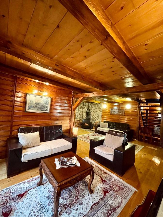 Sky High Kolasin Luaran gambar