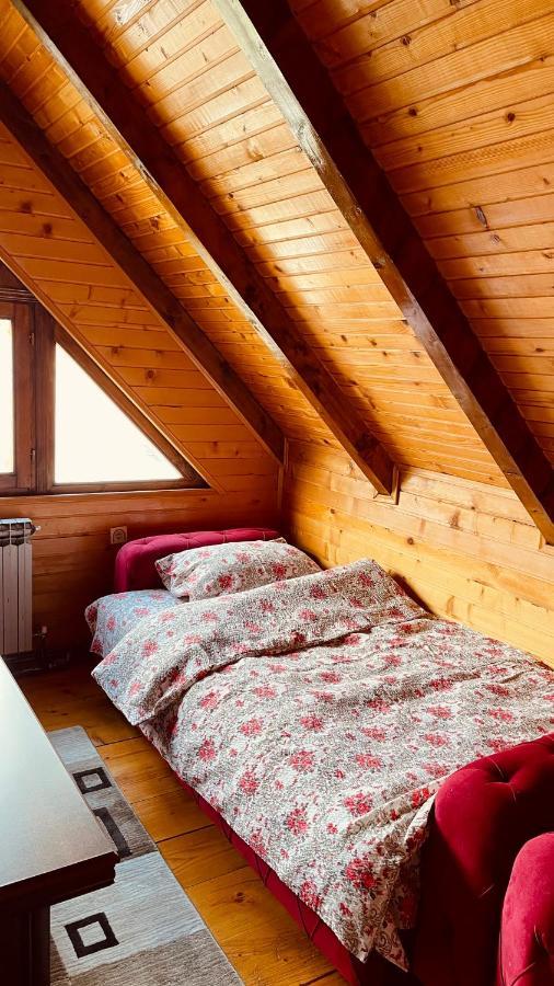 Sky High Kolasin Luaran gambar